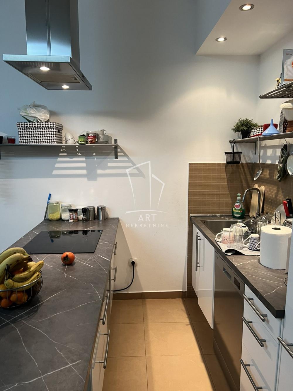 Slika 7 - Zmaj Jovina, Četvorosoban stan za izdavanje, 99m2, 1.500€