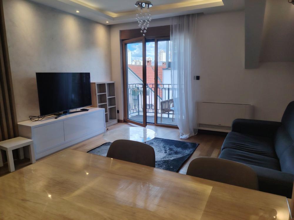 Slika 1 - Tikveška, Dvosoban stan za izdavanje, 50m2, 750€