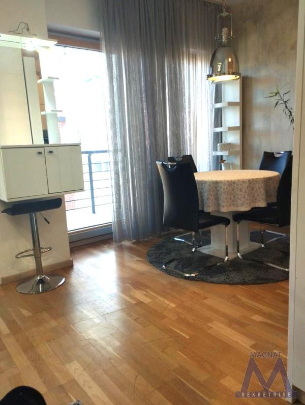 Slika 2 - Jednoiposoban stan za izdavanje, 380€