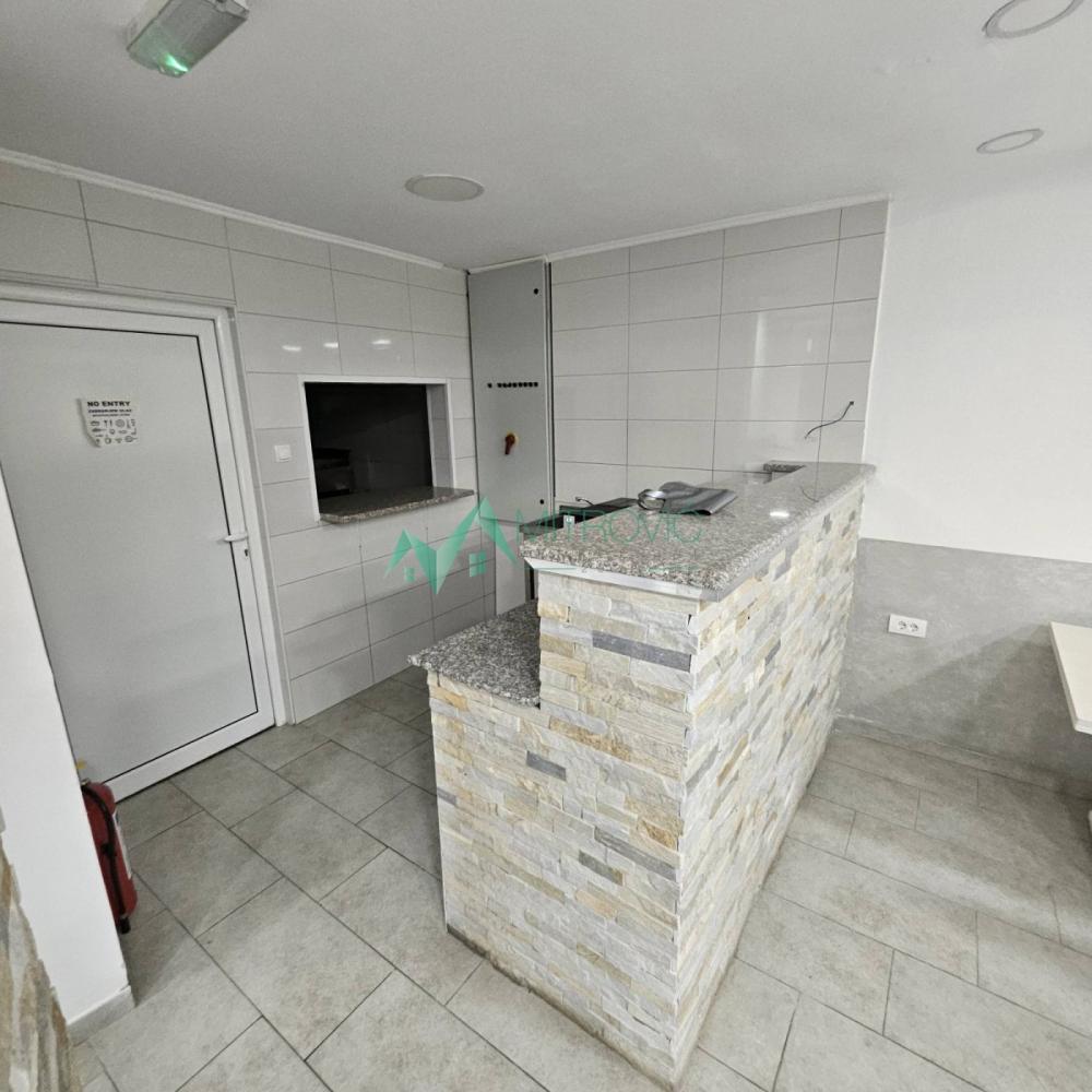 Slika 2 -  Lokal za izdavanje, 170m2, 1.200€