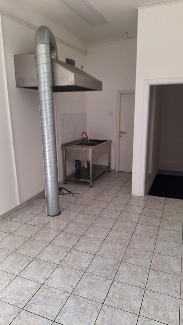Slika 1 - Dimitrija Avramovica,  Lokal na prodaju, 42m2, 80.000€