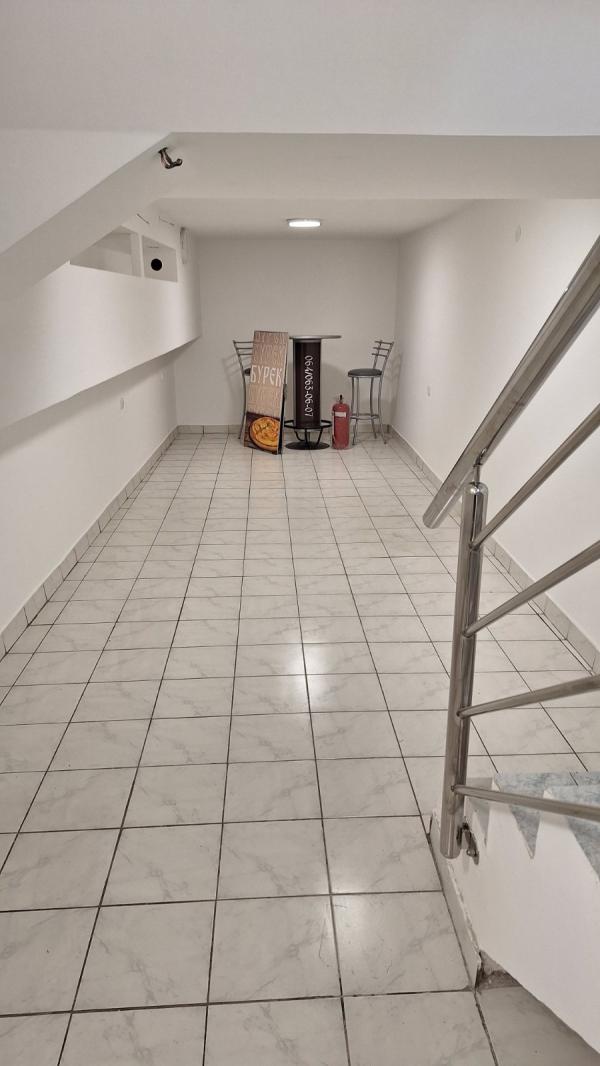 Slika 2 - Dimitrija Avramovica,  Lokal na prodaju, 42m2, 80.000€