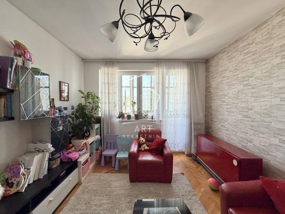 Slika 2 - Dr Đorđa Joanovića, Trosoban stan na prodaju, 72m2, 163.900€