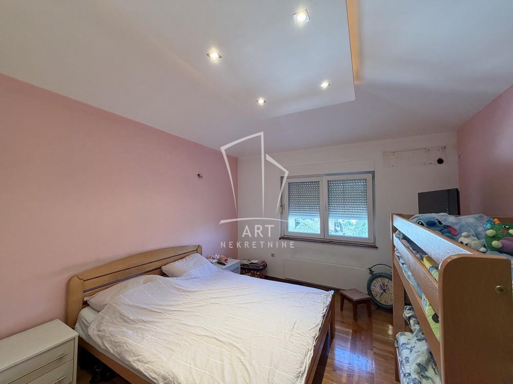 Slika 6 - Dr Đorđa Joanovića, Trosoban stan na prodaju, 72m2, 163.900€