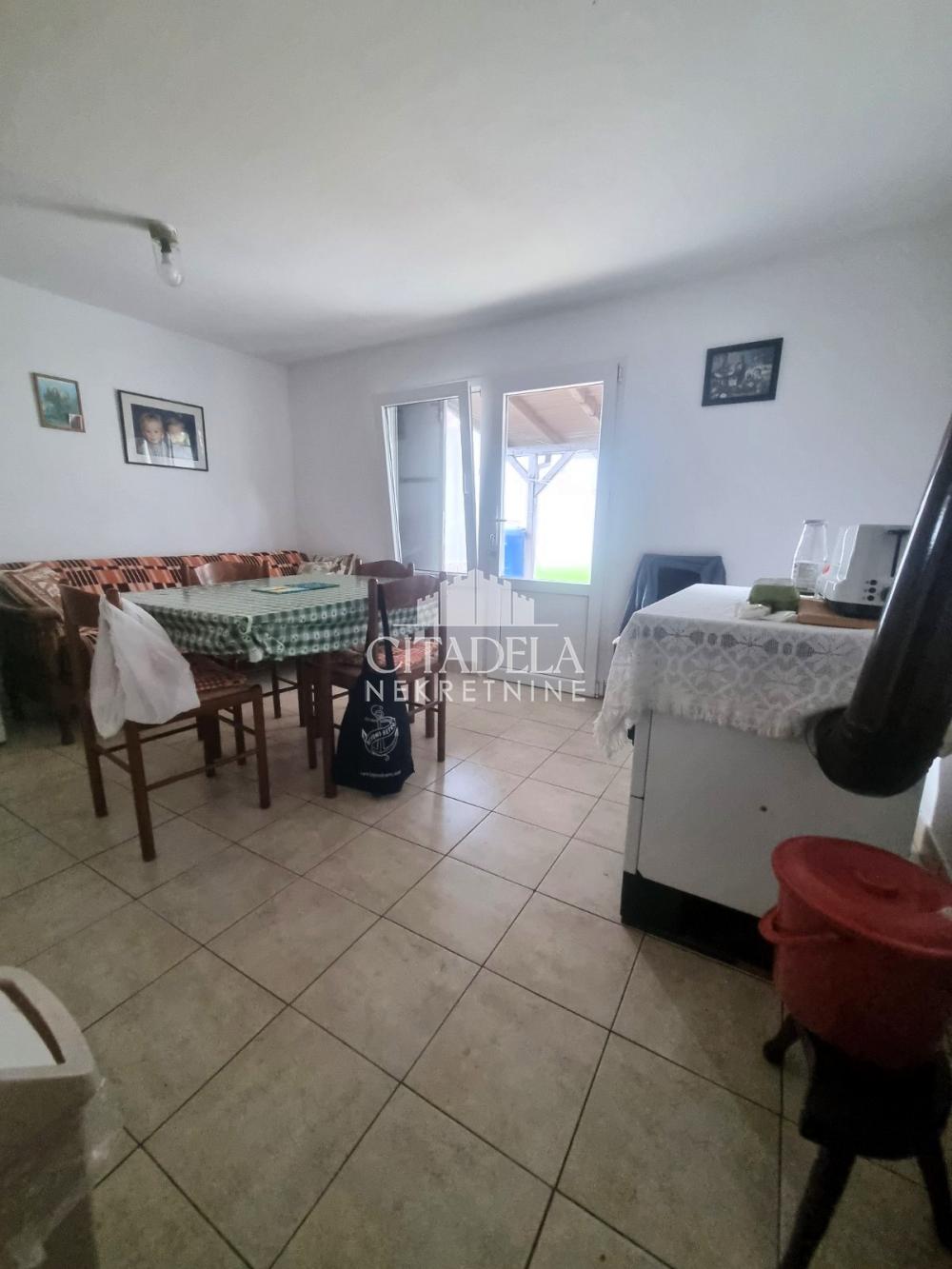 Slika 11 - Jevrema Nešića (Sremčica),  Kuća na prodaju, 140m2, 235.000€