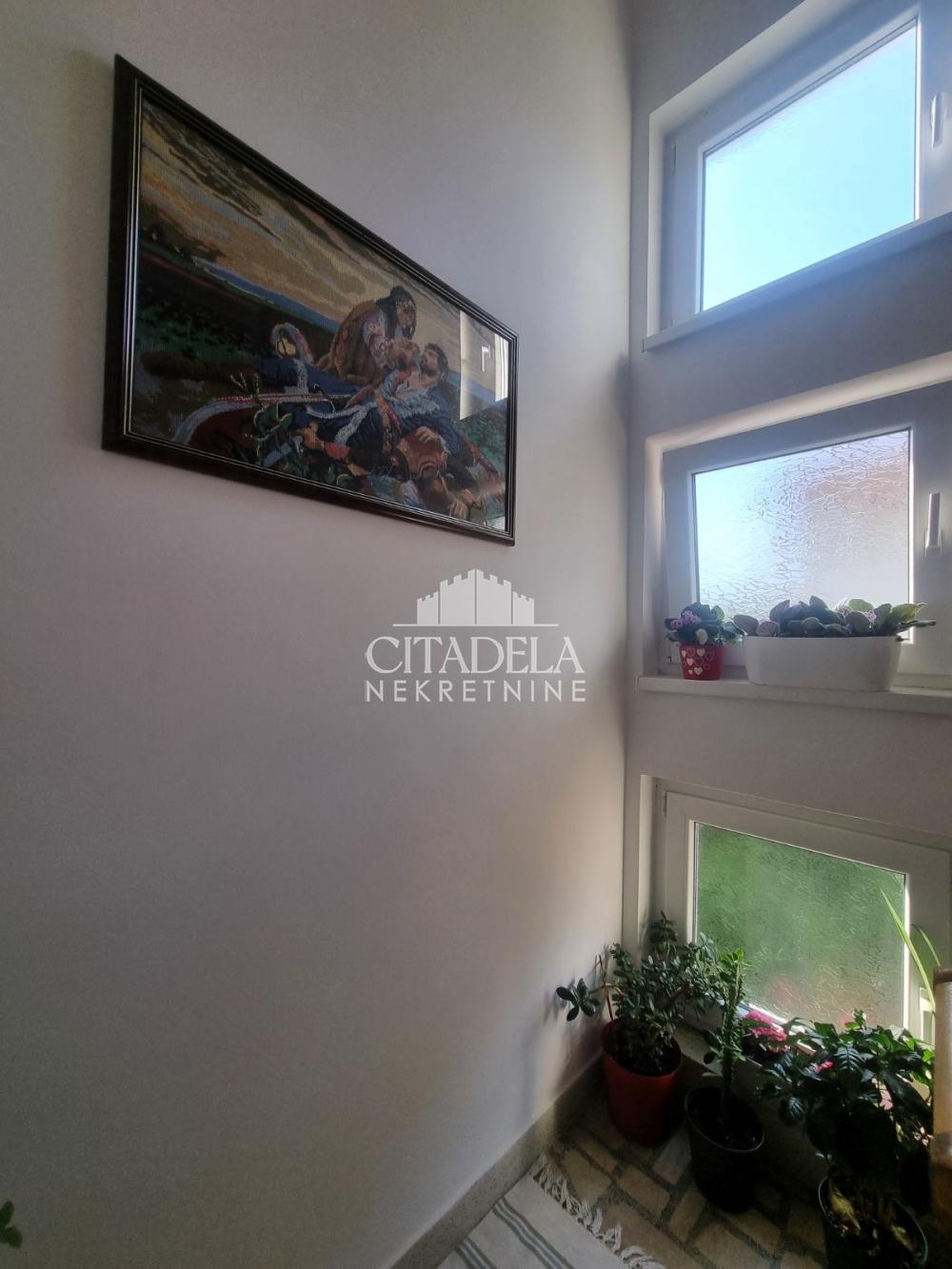Slika 4 - Jevrema Nešića (Sremčica),  Kuća na prodaju, 140m2, 235.000€
