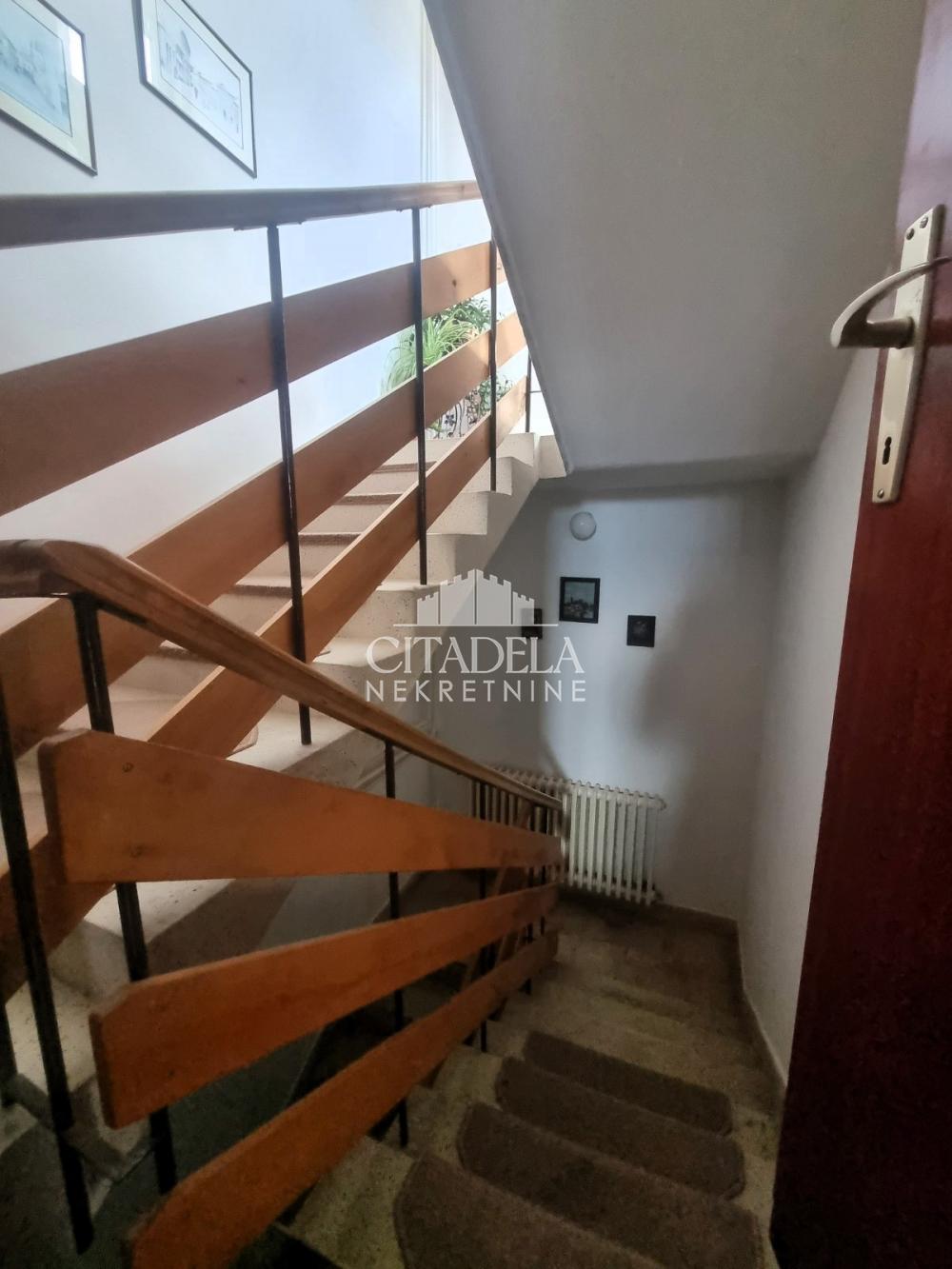 Slika 8 - Jevrema Nešića (Sremčica),  Kuća na prodaju, 140m2, 235.000€