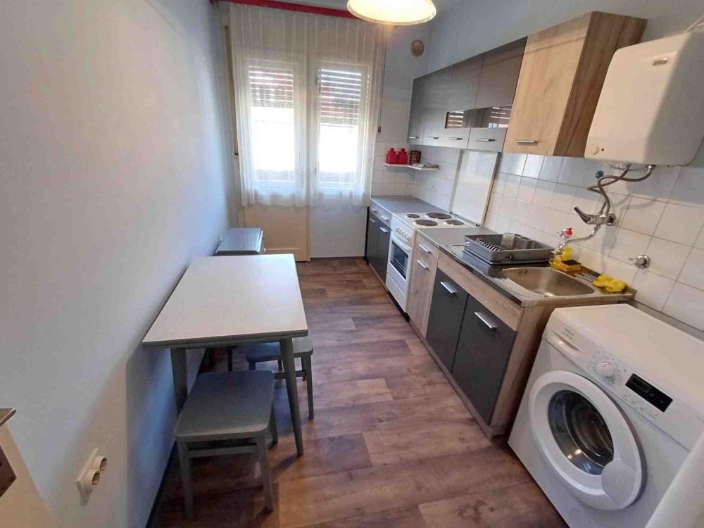Slika 3 - Admirala Vukovića, Dvosoban stan za izdavanje, 70m2, 470€