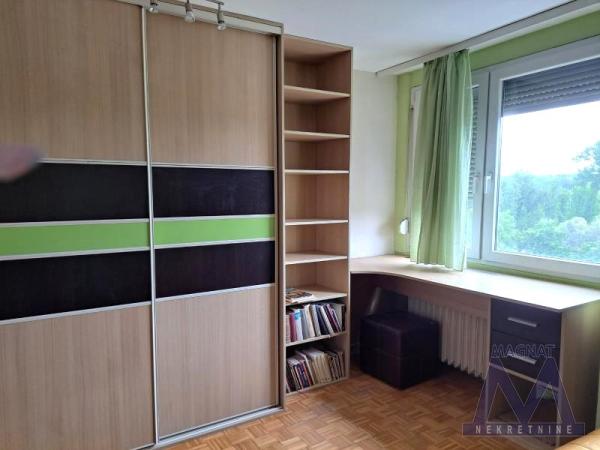 Slika 2 - Trosoban stan za izdavanje, 400€