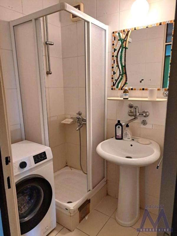 Slika 8 - Trosoban stan za izdavanje, 400€