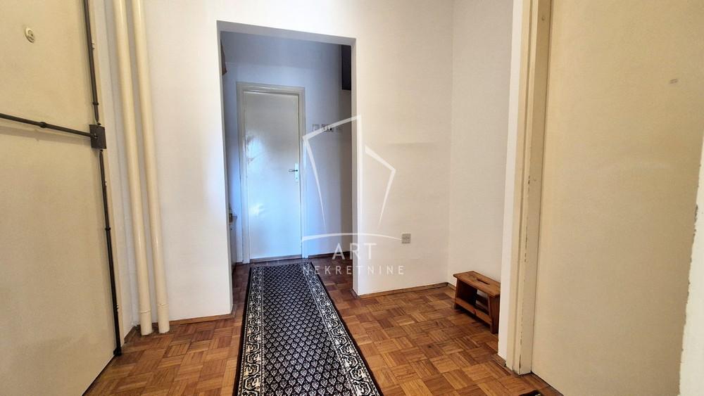 Slika 10 - Matice Srpske, Dvosoban stan za izdavanje, 56m2, 400€