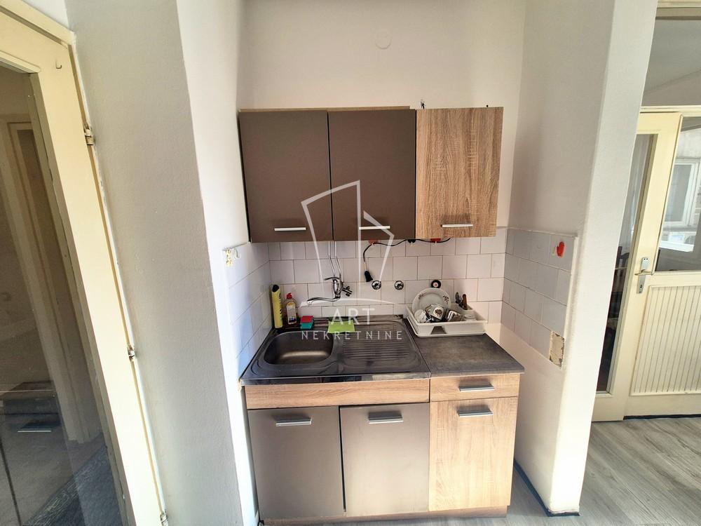 Slika 7 - Matice Srpske, Dvosoban stan za izdavanje, 56m2, 400€