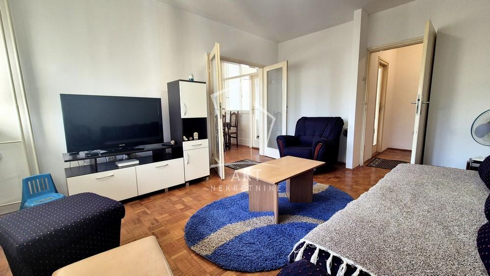 Slika 2 - Matice Srpske, Dvosoban stan za izdavanje, 56m2, 400€