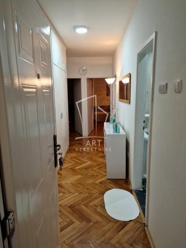 Slika 11 - Svetozara Markovića, Trosoban stan za izdavanje, 68m2, 1.000€