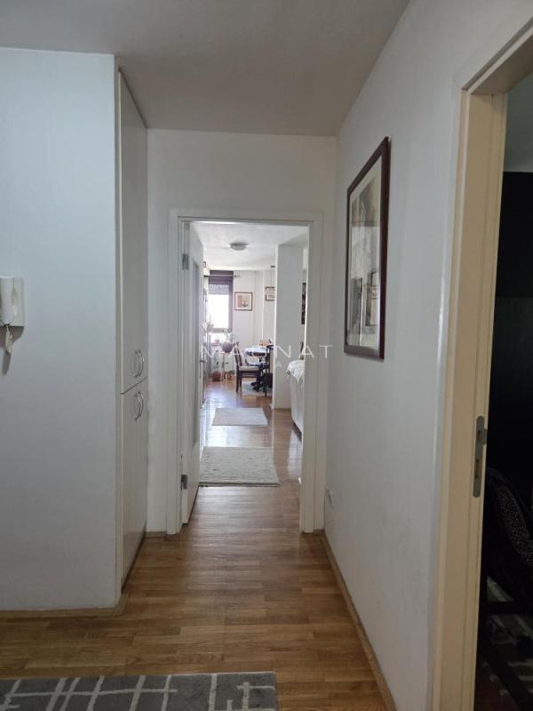 Slika 8 - Metohijska, Četvorosoban stan na prodaju, 109m2, 380.000€