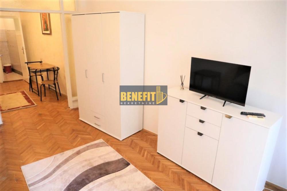 Slika 2 - Jednosoban stan za izdavanje, 33m2, 450€