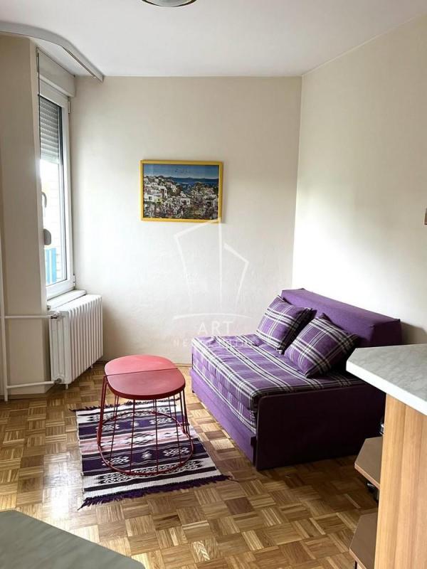 Slika 7 - Metohijska, Trosoban stan za izdavanje, 88m2, 1.200€