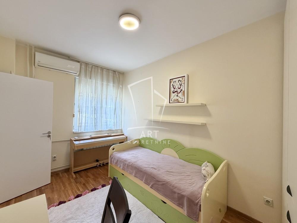Slika 8 - Bulevar Zorana Đinđića, Trosoban stan za izdavanje, 84m2, 900€