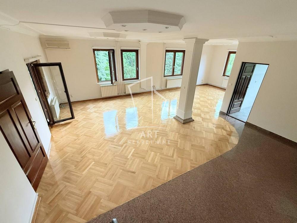 Slika 2 - Ružićeva, Šestosoban stan za izdavanje, 186m2, 2.450€