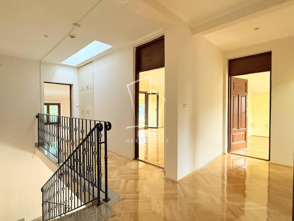 Slika 7 - Ružićeva, Šestosoban stan za izdavanje, 186m2, 2.450€