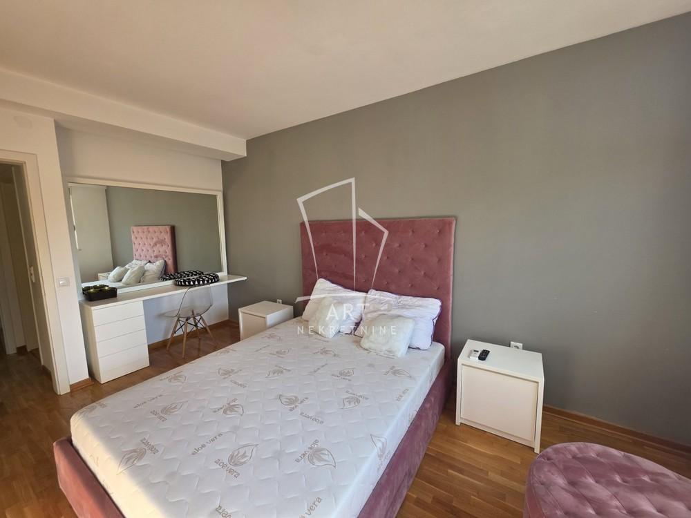 Slika 5 - Ilije Stojadinovića, Trosoban stan za izdavanje, 80m2, 750€