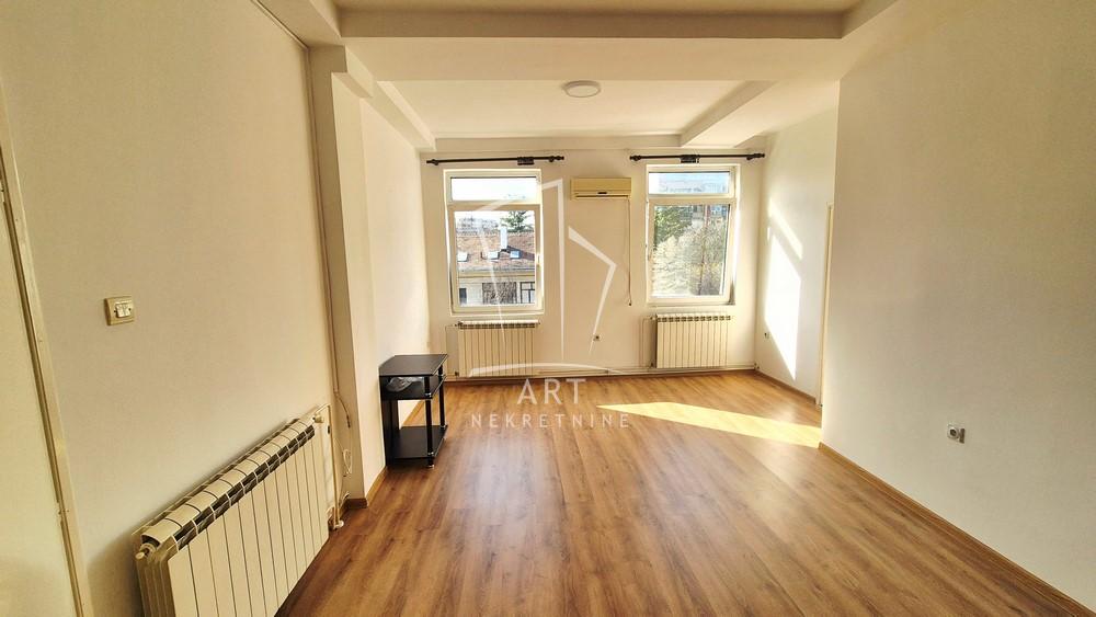 Slika 5 - Zdravka Čelara, Dvoiposoban stan za izdavanje, 60m2, 650€