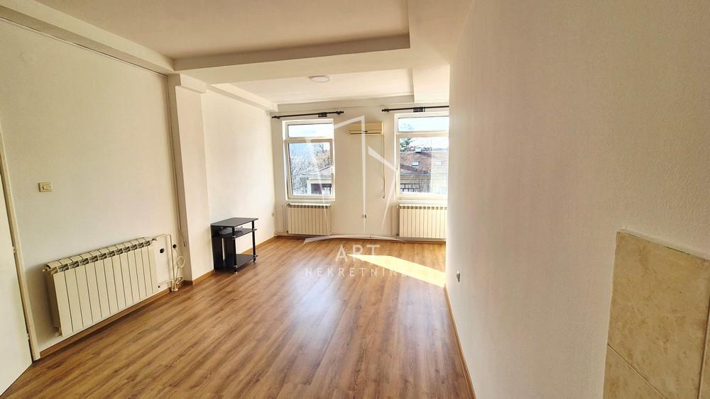 Slika 6 - Zdravka Čelara, Dvoiposoban stan za izdavanje, 60m2, 650€