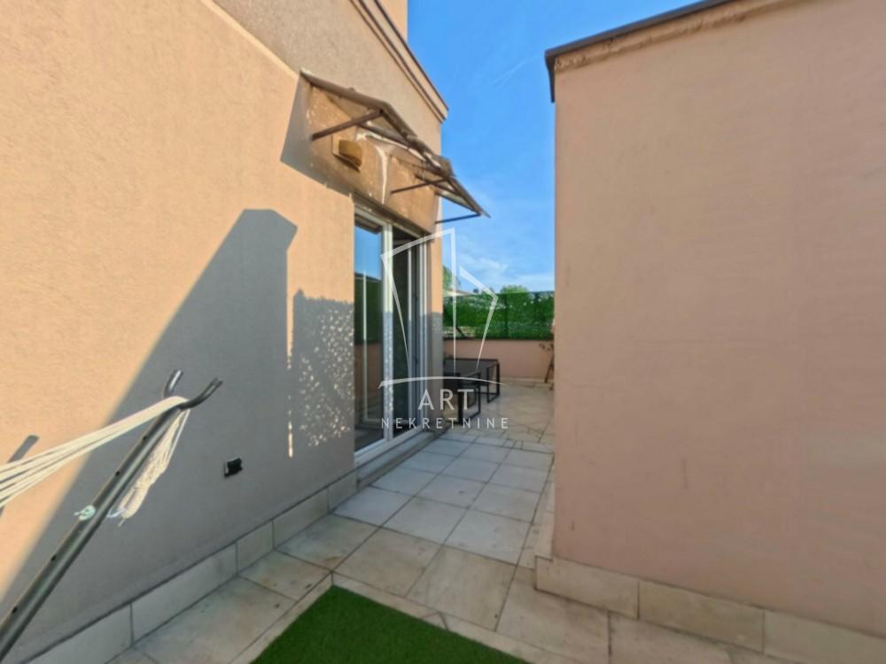Slika 10 - Cara Dušana, Jednoiposoban stan na prodaju, 33m2, 159.000€