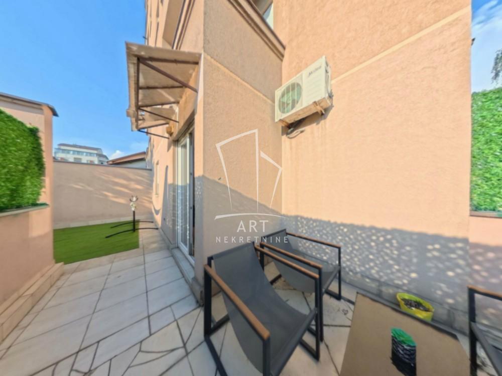 Slika 11 - Cara Dušana, Jednoiposoban stan na prodaju, 33m2, 159.000€