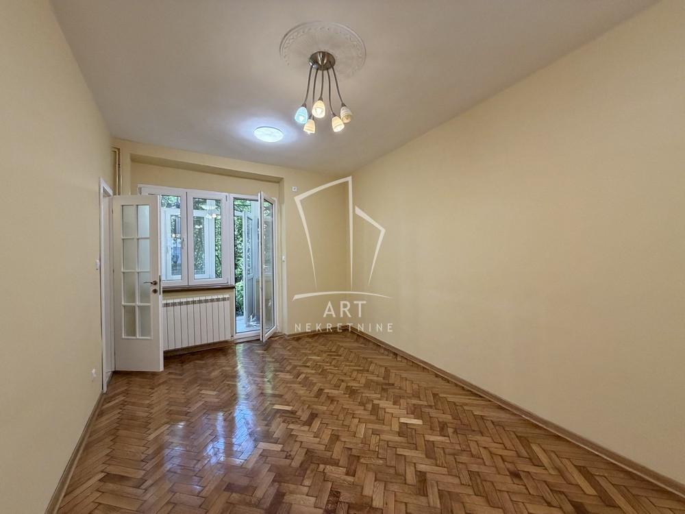 Slika 4 - Cetinjska, Četvorosoban stan na prodaju, 65m2, 350.000€