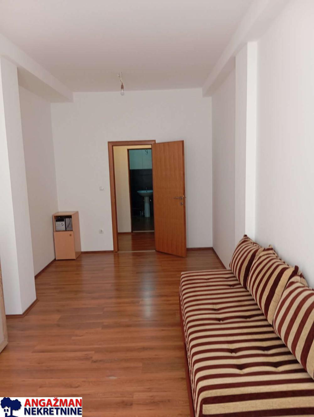 Glavna slika oglasa 403530