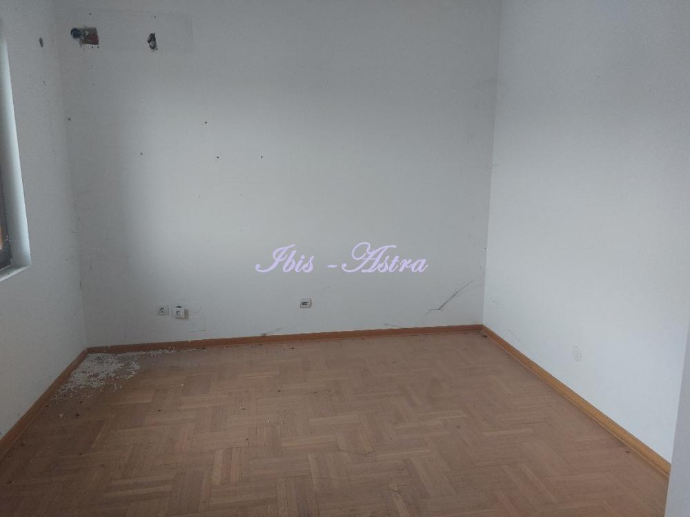 Slika 10 - Diane Budisavljević, Četvorosoban stan na prodaju, 202m2, 880.000€