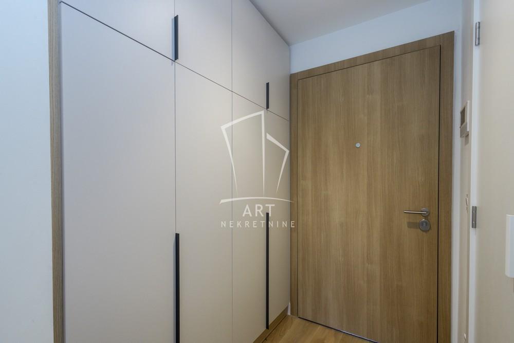 Slika 4 - Luke Ćelovića Trebinjca, Trosoban stan na prodaju, 78m2, 425.000€