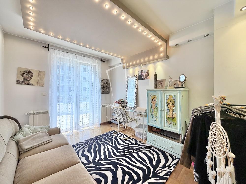 Slika 6 - Vojvode Blažete,  Kuća na prodaju, 267m2, 680.000€