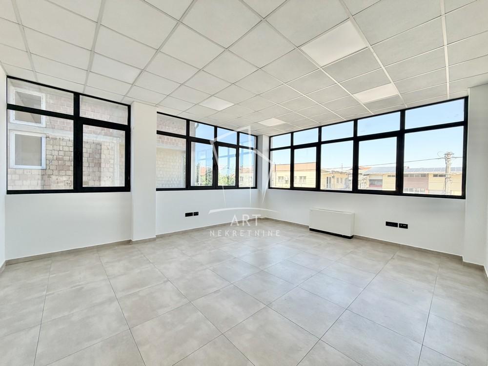 Slika 4 - Konstantina Kavafija,  Lokal za izdavanje, 874m2, 7.400€