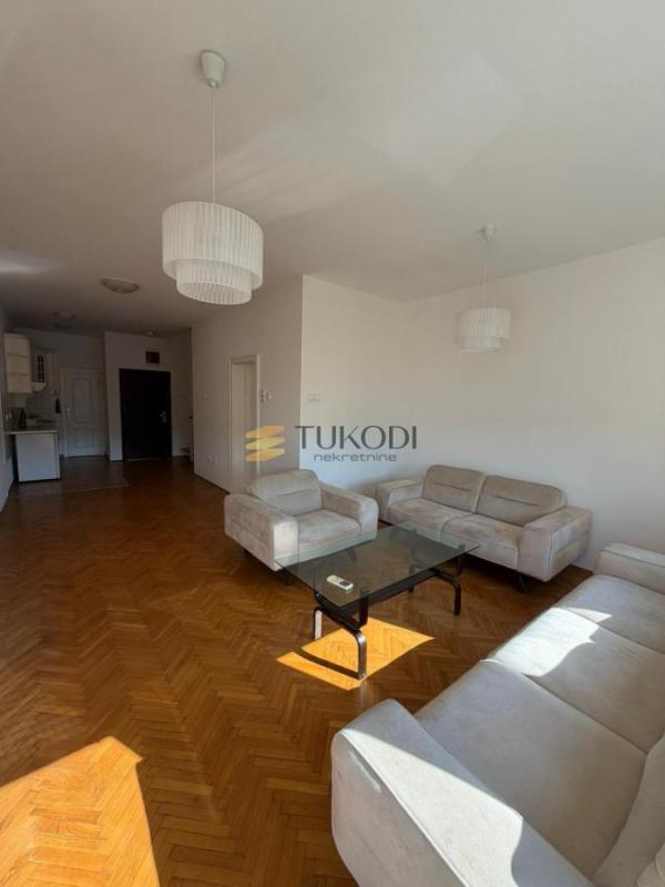 Slika 1 - Četvorosoban stan na prodaju, 120m2, 330.000€