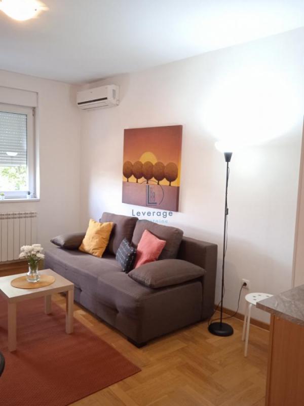 Slika 1 - Živka Davidovića, Jednoiposoban stan za izdavanje, 48m2, 500€