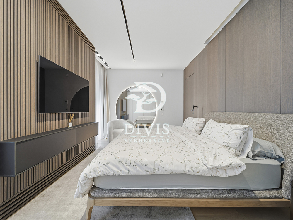 Slika 1 - Mome Kapora, Četvorosoban stan na prodaju, 162m2, 1.500.000€