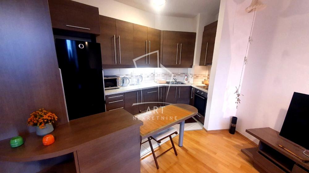 Slika 6 - Žorža Klemansoa, Dvosoban stan za izdavanje, 50m2, 1.000€