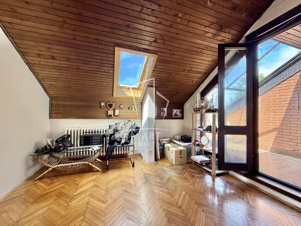 Slika 10 - Romena Rolana,  Kuća na prodaju, 122m2, 480.000€