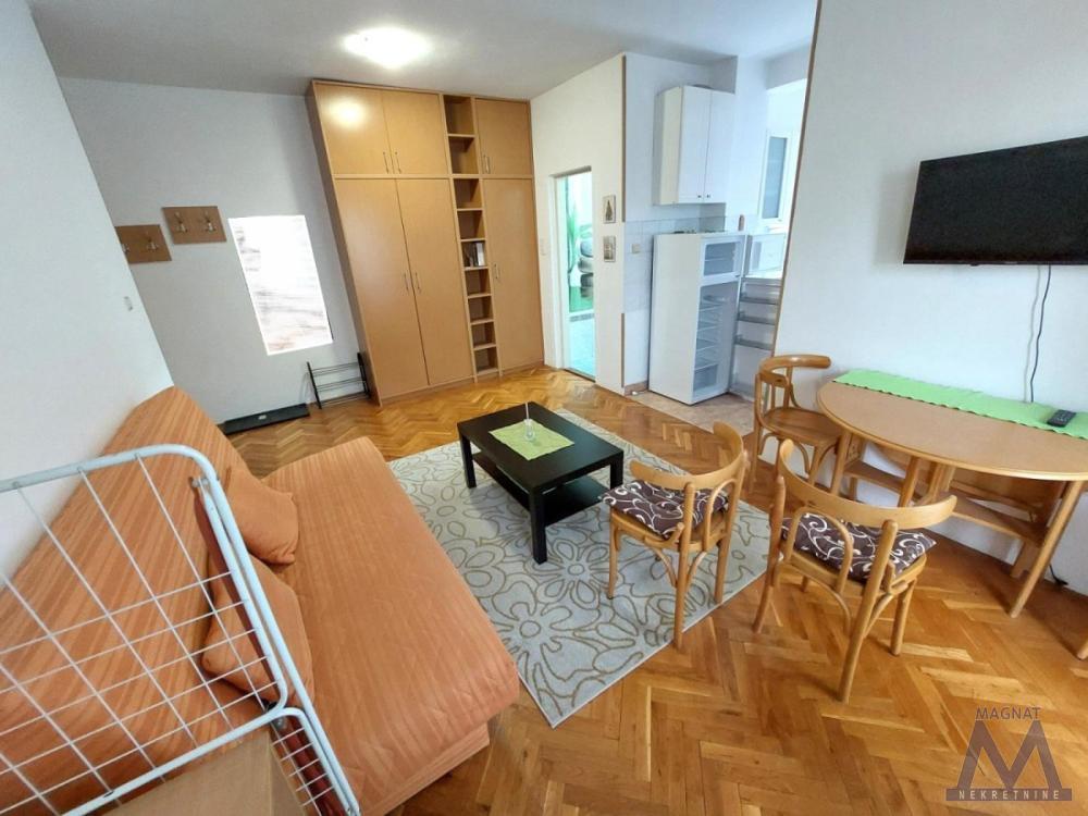 Glavna slika -Jednoiposoban stan na prodaju, 36m2, 105.000€
