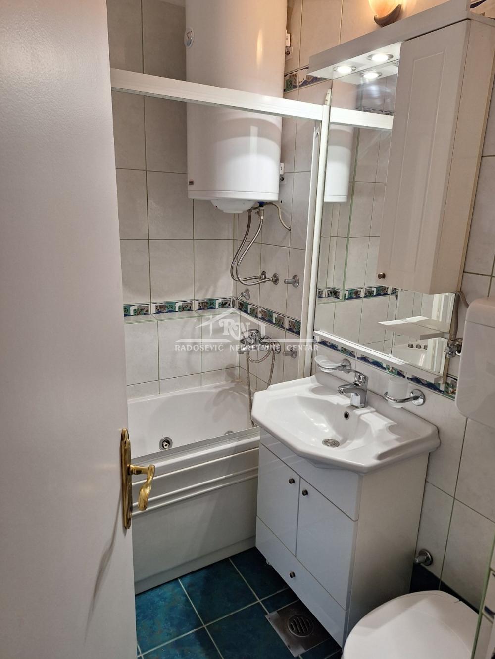 Slika 11 - Bulevar Zorana Đinđića, Trosoban stan za izdavanje, 73m2, 750€