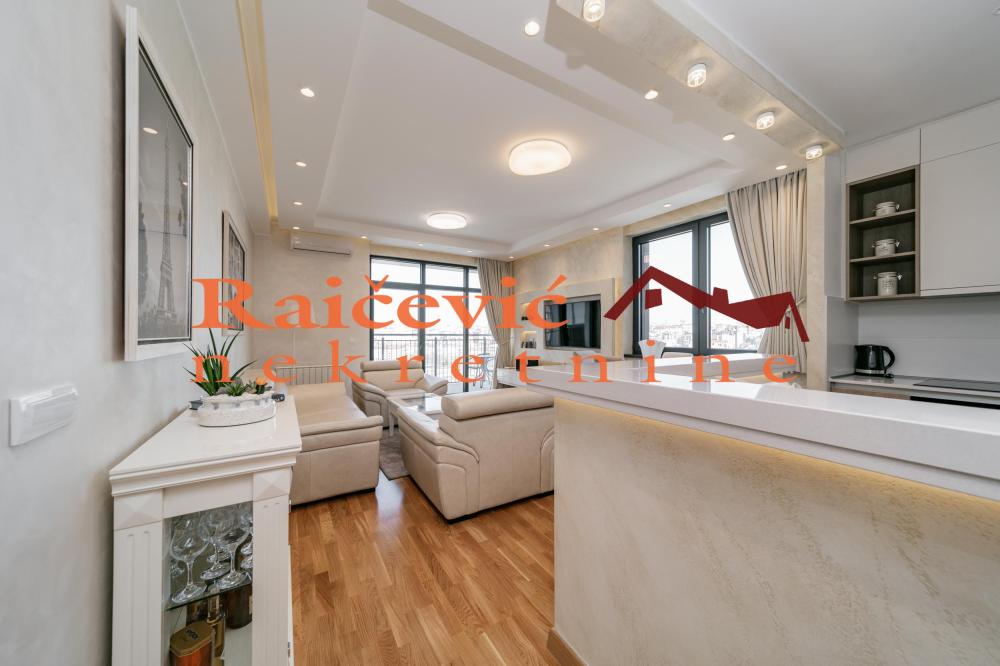 Slika 5 - Bulevar Vudroa Vilsona, Troiposoban stan za izdavanje, 90m2, 2.000€