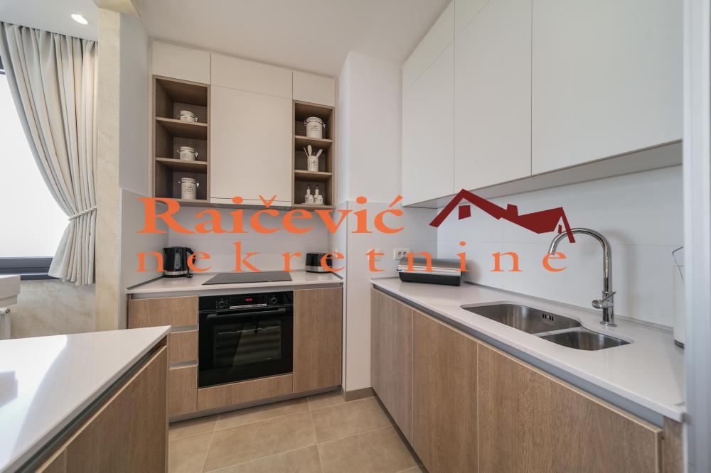 Slika 6 - Bulevar Vudroa Vilsona, Troiposoban stan za izdavanje, 90m2, 2.000€