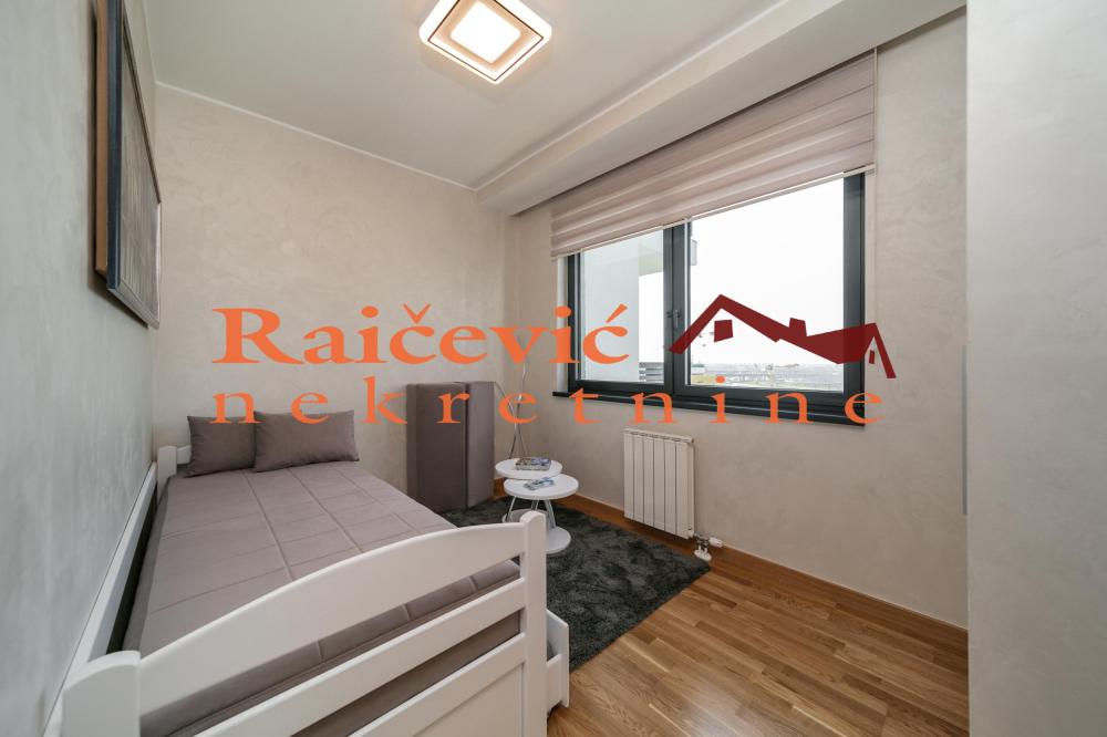 Slika 10 - Bulevar Vudroa Vilsona, Troiposoban stan za izdavanje, 90m2, 2.000€