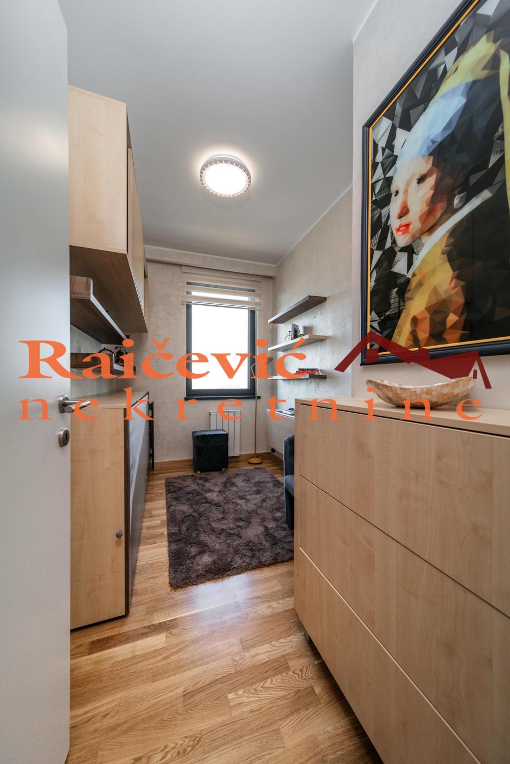 Slika 11 - Bulevar Vudroa Vilsona, Troiposoban stan za izdavanje, 90m2, 2.000€