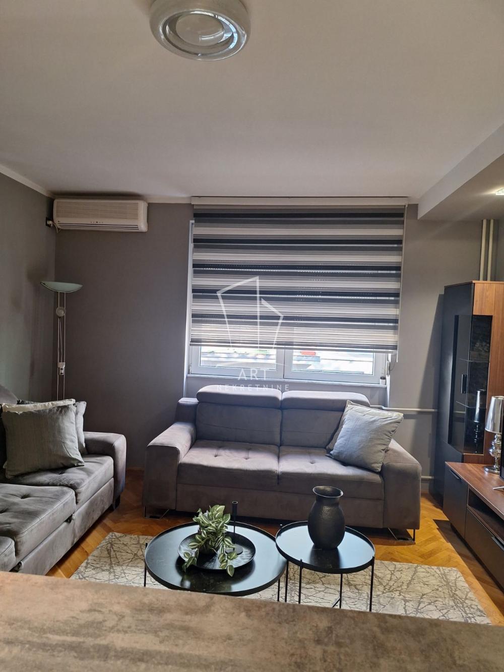 Slika 1 - Albanske spomenice, Dvosoban stan za izdavanje, 48m2, 700€