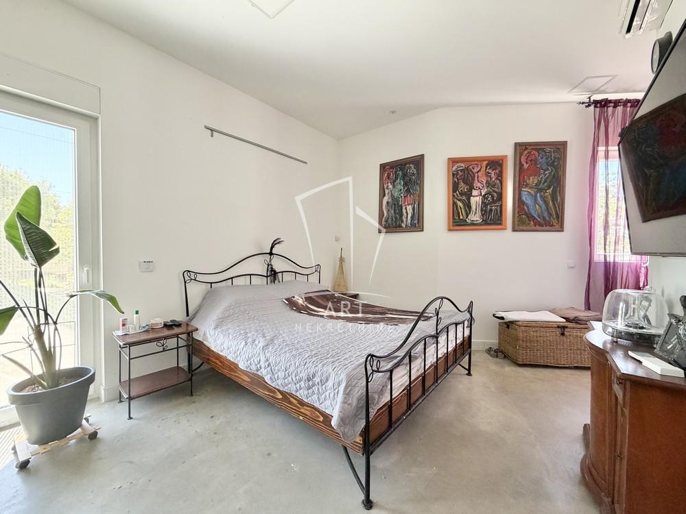 Slika 9 - Mire Stupice,  Kuća na prodaju, 800m2, 1.250.000€