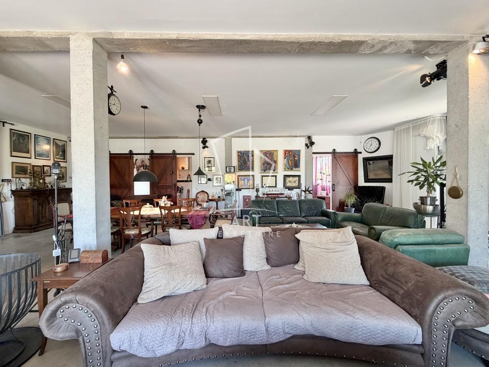 Slika 1 - Mire Stupice,  Kuća na prodaju, 800m2, 1.250.000€