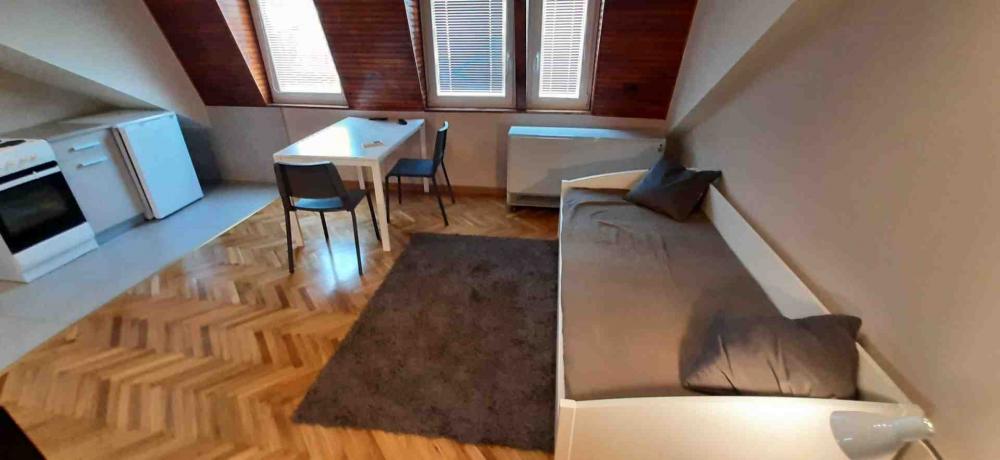 Slika 2 - Admirala Vukovića, Dvosoban stan za izdavanje, 52m2, 450€